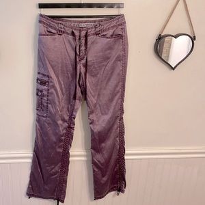 Y2K size 8  EXPRESS lavender cargo pants with adjustable length.